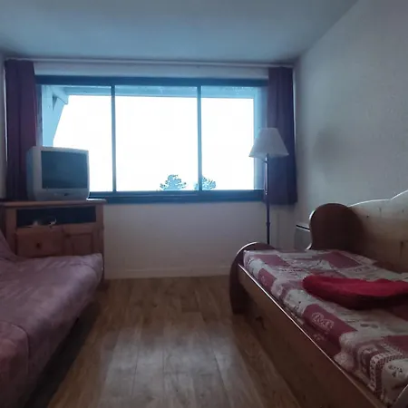 Appartement Reposant Nature, Super-besse, 3 Pers. - Fr-1-814-188